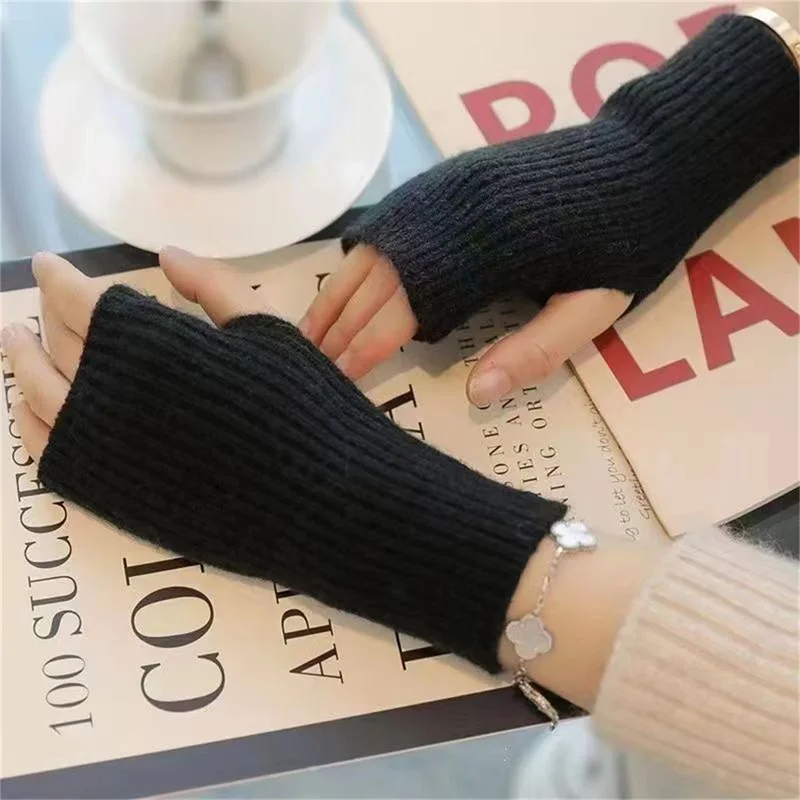 

Short Fingerless Gloves Women‘s Mitten Winter Warmer Knitted Arm Sleeve Fine Casual Soft Girl’s Goth Clothes Punk Gothic Gloves