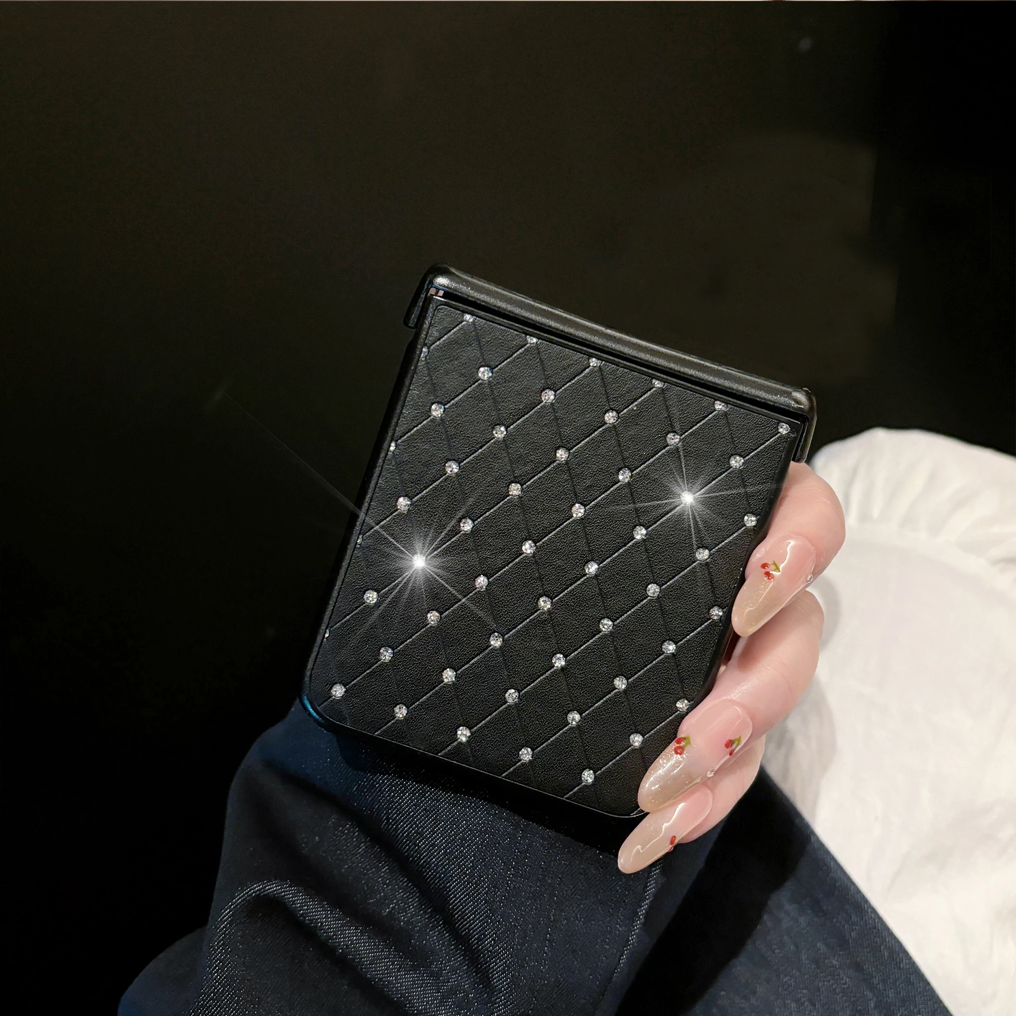 Rhombus Grid Luxury Leather Phone Case - Shockproof Back Cover