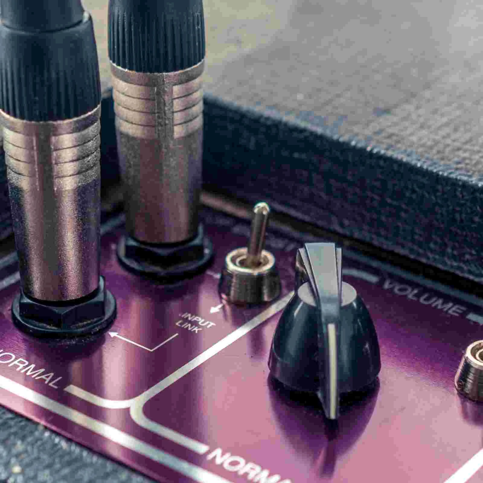 

1pc Guitar Power Supply Useful Effect Power Supply Adapter (EU Plug)