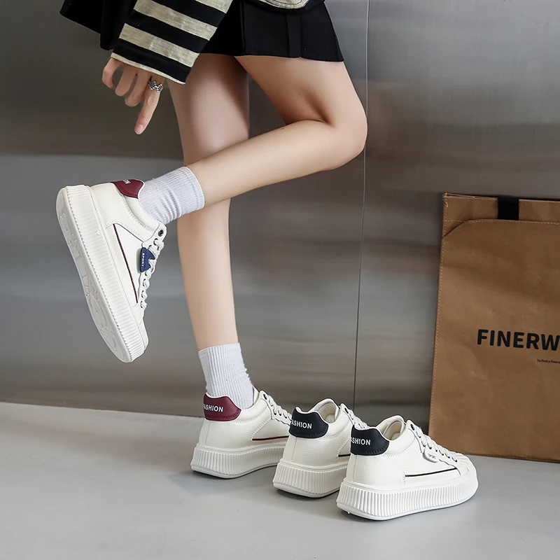 Zapatillas deportivas de suela gruesa para mujer, zapatos de plataforma con punta de concha, color blanco, a la moda