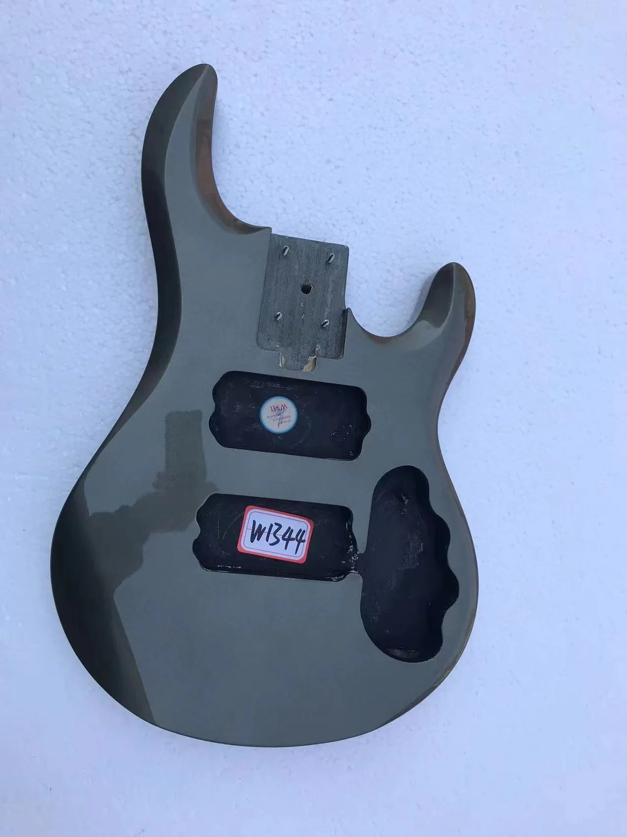 DIY 5 Strings Electric Bass Guitar Guitarra without Hardwares in Stock W1344