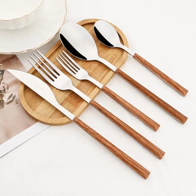 Wood-Handle Cutlery Set 1
