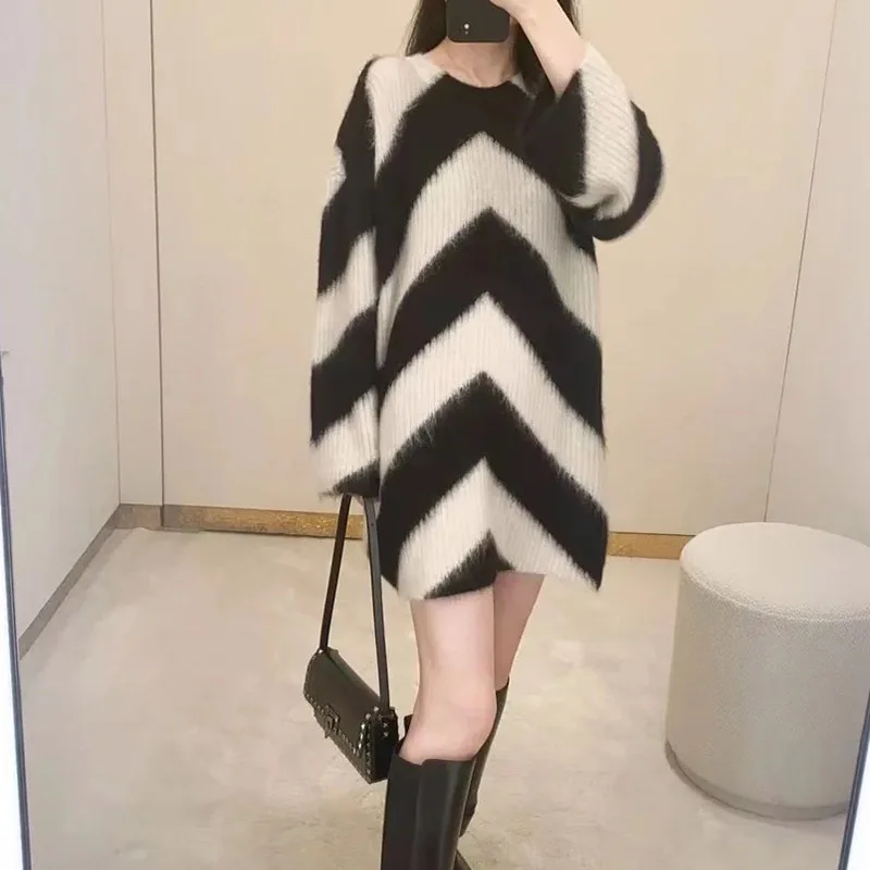 

Women's French Long Black And White Striped Mohair Knit Sweater Elegant Long Sleeve O Collar Loose Pullover Autumn Winter 23 New