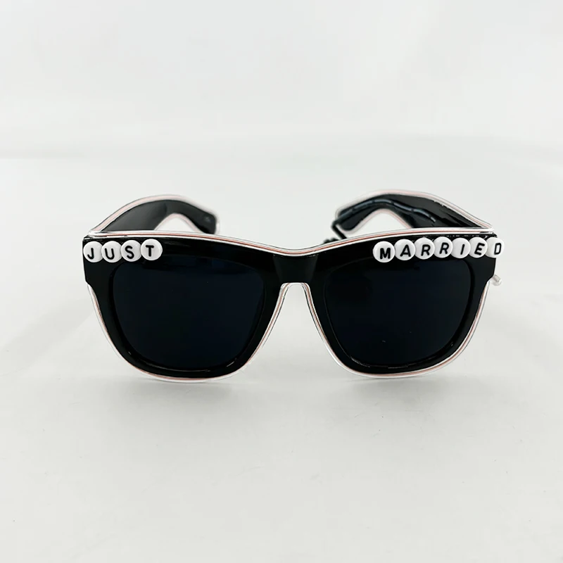 Imagem de óculos de festa LED