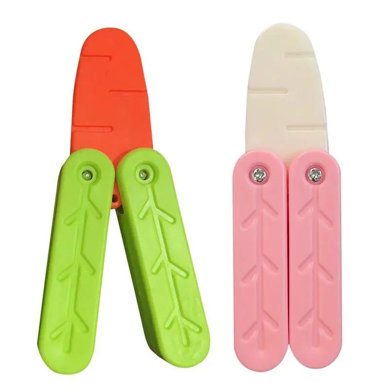 3D Printing Radish Butterfly Toy Knife Straight Jump Gravity Mini Carrot Knife Push Card Sensory Toy Christmas Halloween Gifts