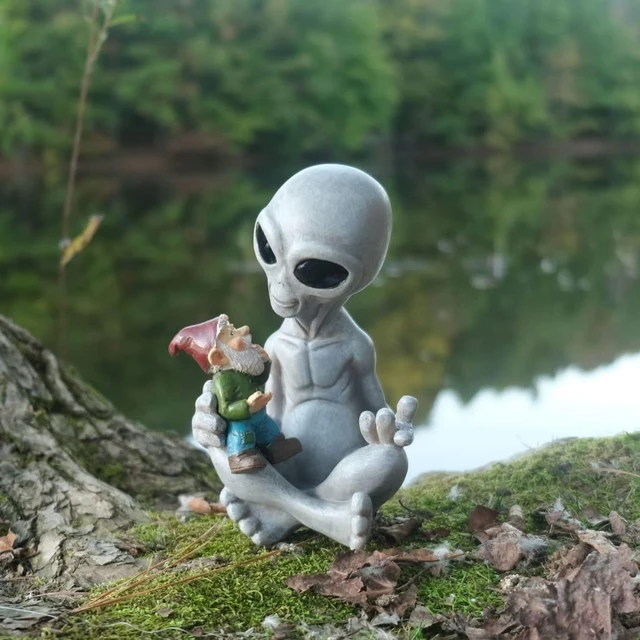 Alien Gnome Garden Figurine | Alien Alien Statue Resin | Alien Christmas  Ornament - Figurines & Miniatures - Aliexpress