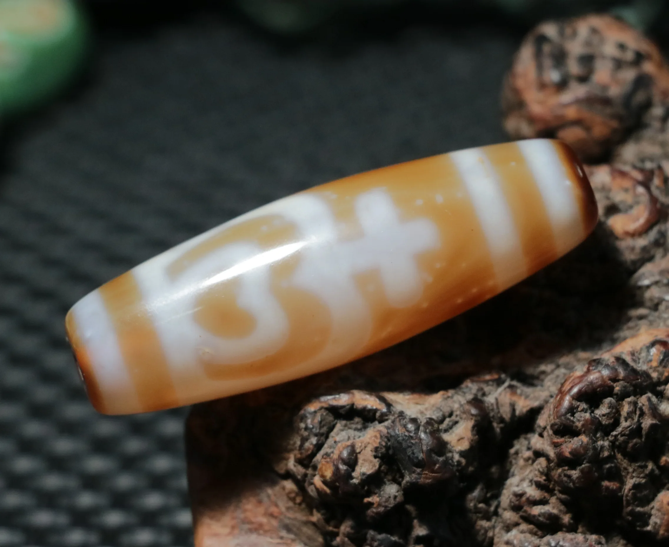 LKbrother Talisman Treasure Tibetan Old Agate Tang Color  Treasure Bottle Aquarius Smoothly dZi Bead For Pendant Amulet