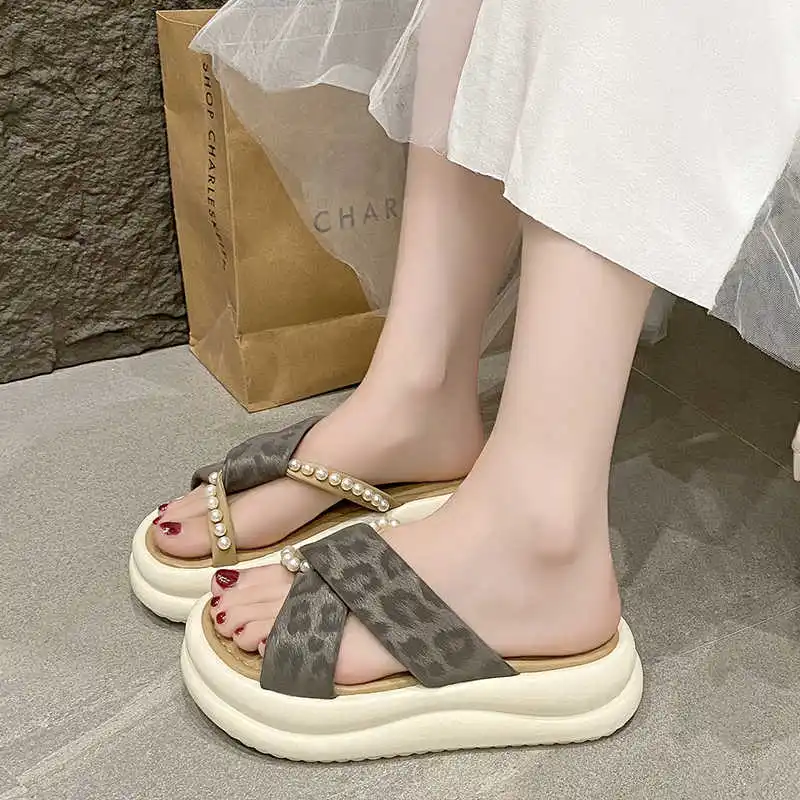 여성용 슈머 논슬립 샌들 빈티지 여성 부츠 슈즈 럭셔리 슬리퍼 스니커즈 스포츠 스크랩 인기 브랜드