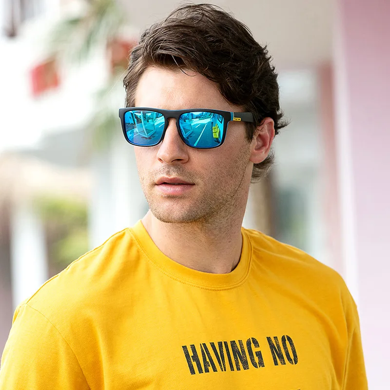 A pair Polarized Glasses Fashion Vintage Retro Driving Fishing Luxury Anti-glare Eyewear Eyepieces