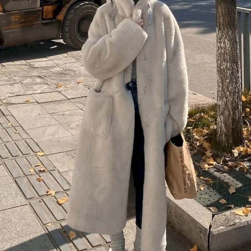 thumbnail image 1 of Abrigos acolchados mullidos para mujer, cárdigans de polar holgados de cuello alto y manga larga hasta los tobillos, chaquetas de pelo de cordero de invierno de gran tamaño, 1 of 4