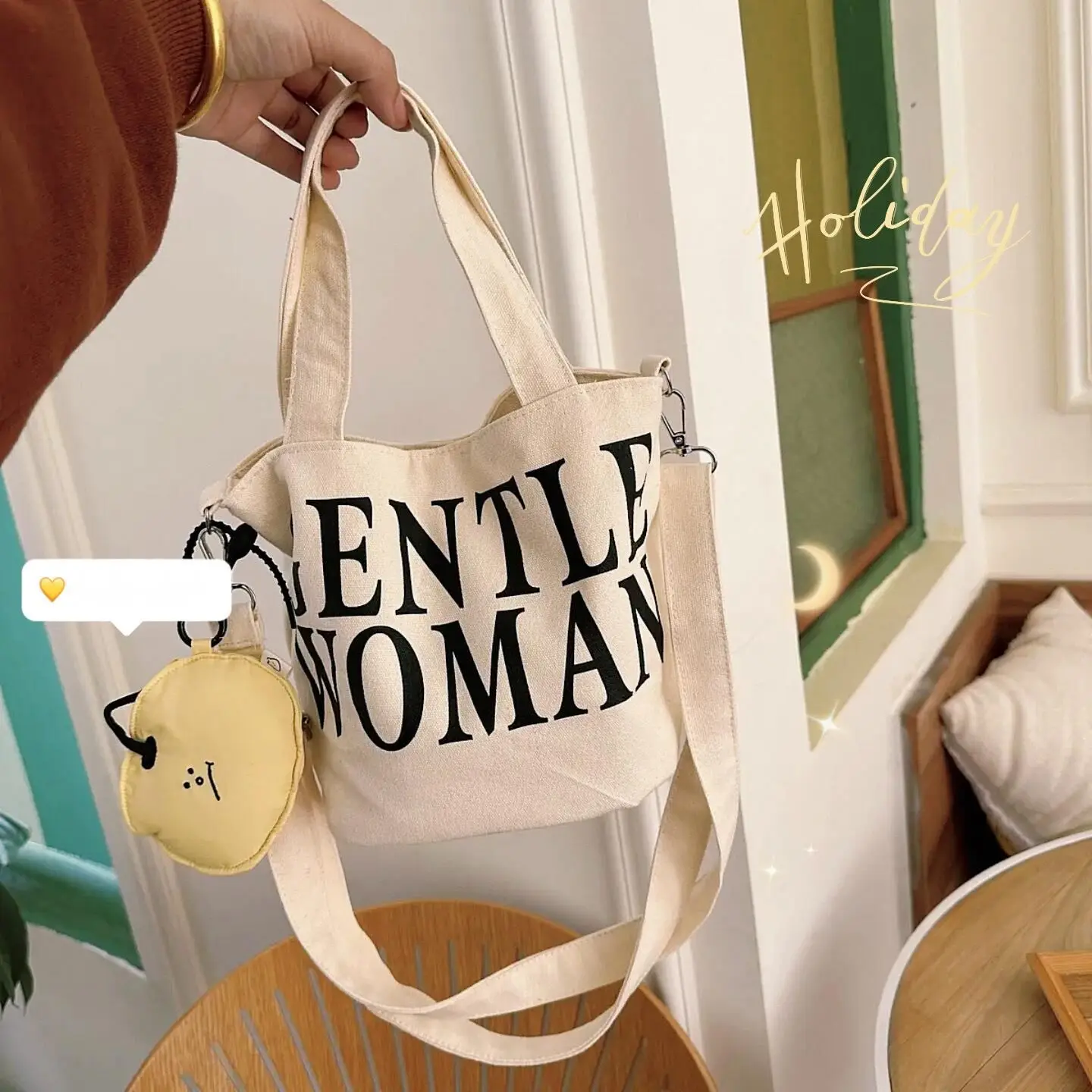 Chaopai Letter Mini Crossbody 2023 New Portable Lunch Box Korean Design Sensible Canvas Storage Phone Bag_voghion.com