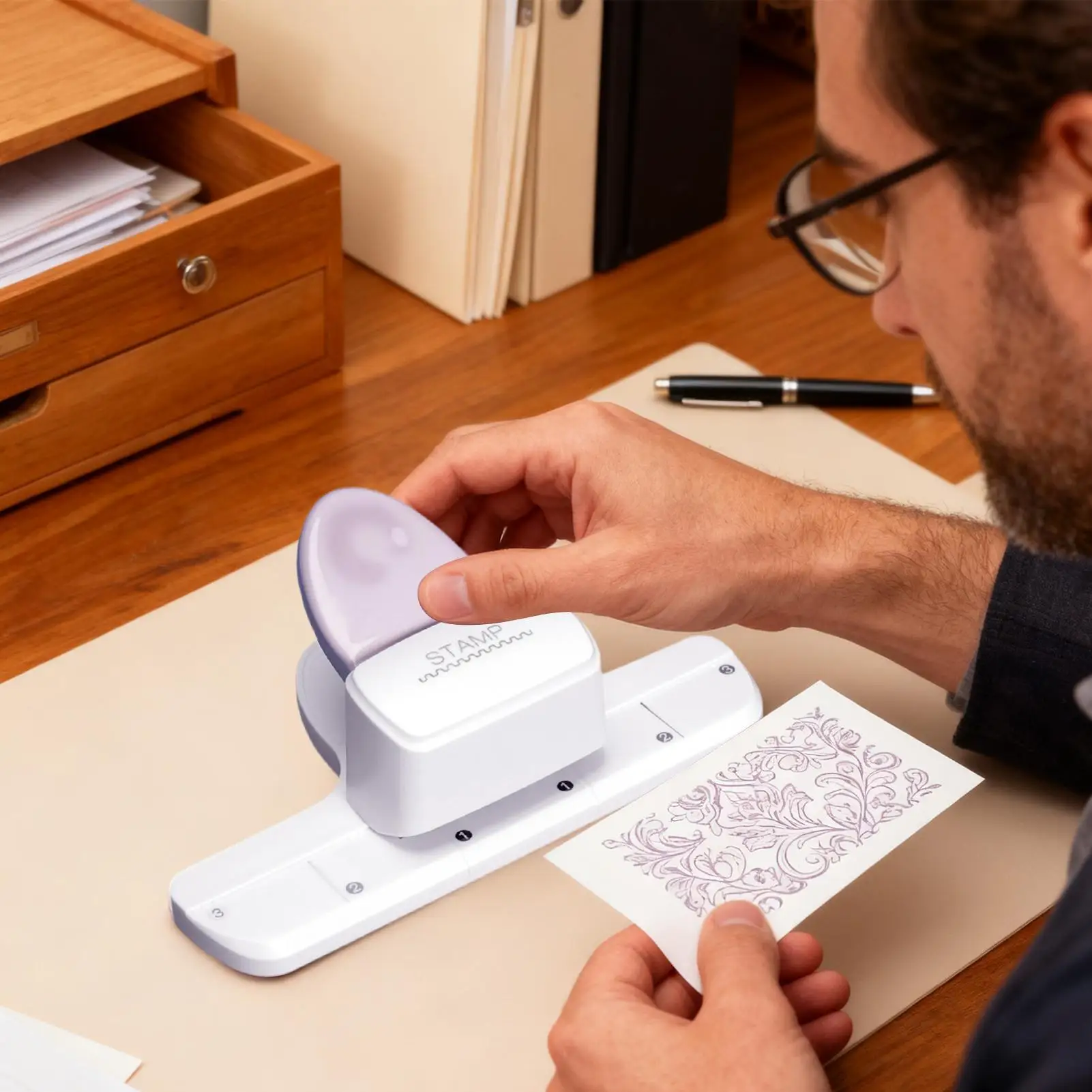 Die Cut Machine Manual Portable Embosser Die Cutter For Photos Paper Scrapbooking Photo Album Crafts DIY Projects Crafting