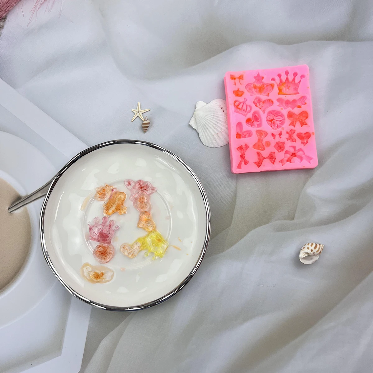 1PC Flip Sugar Cake Chocolate Mold Crown Princess Crown Bow Heart Shape Silicone Mold