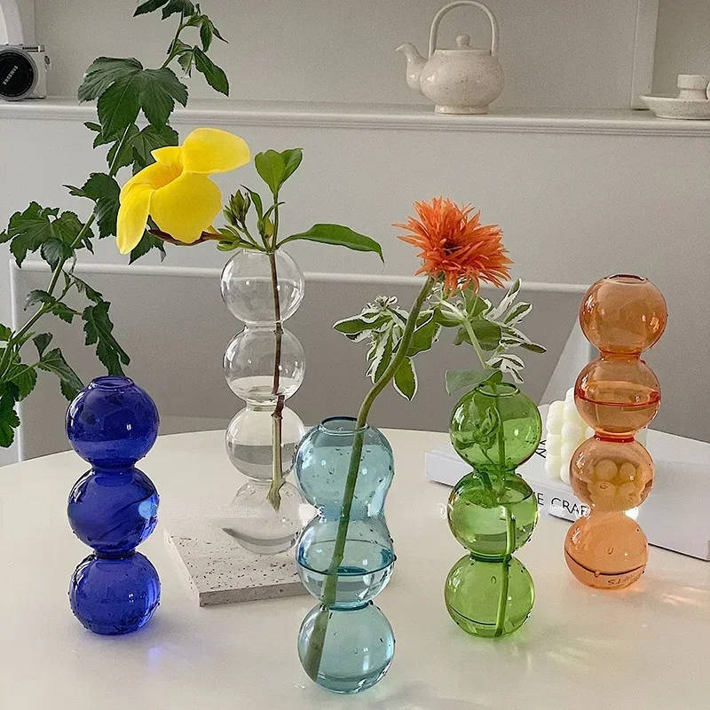 Cyiecweu Vintage kleine glazen vaas, 3 kerstballen
