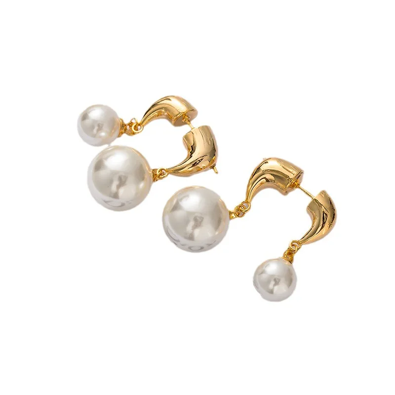 Light luxury fashion vintage imitation pearl earrings women