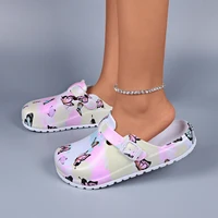 Pantoufles d'intérieur pour femmes, sabots mules, impression beurre, chaussures d'infirmière, pantoufles de maison souples EVA imperméables, sabots antidérapants décontractés 2
