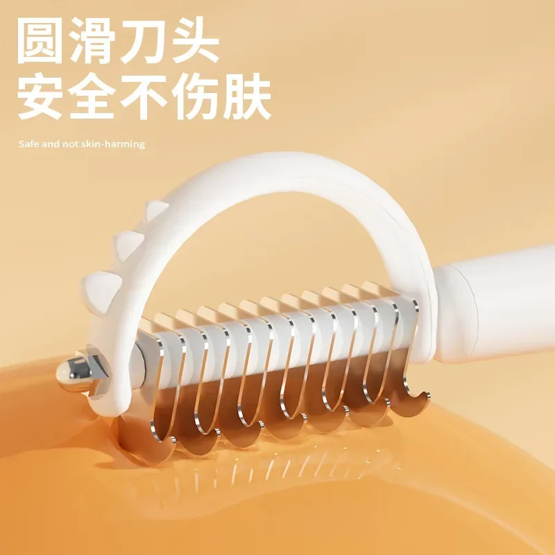 Pet grooming tool in use