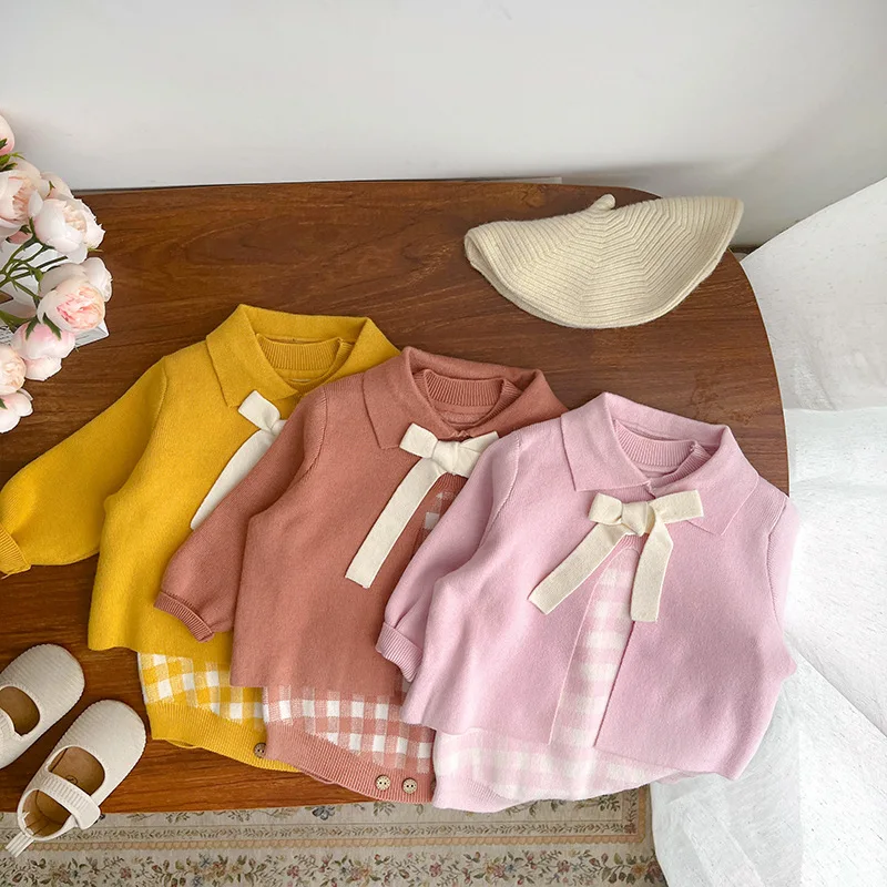

Childrens Sets Bodysuits Autumn New Sweet Girl Baby Lattice Two Piece Set Bows Round Collar Striped Sweet Lovely Clothing
