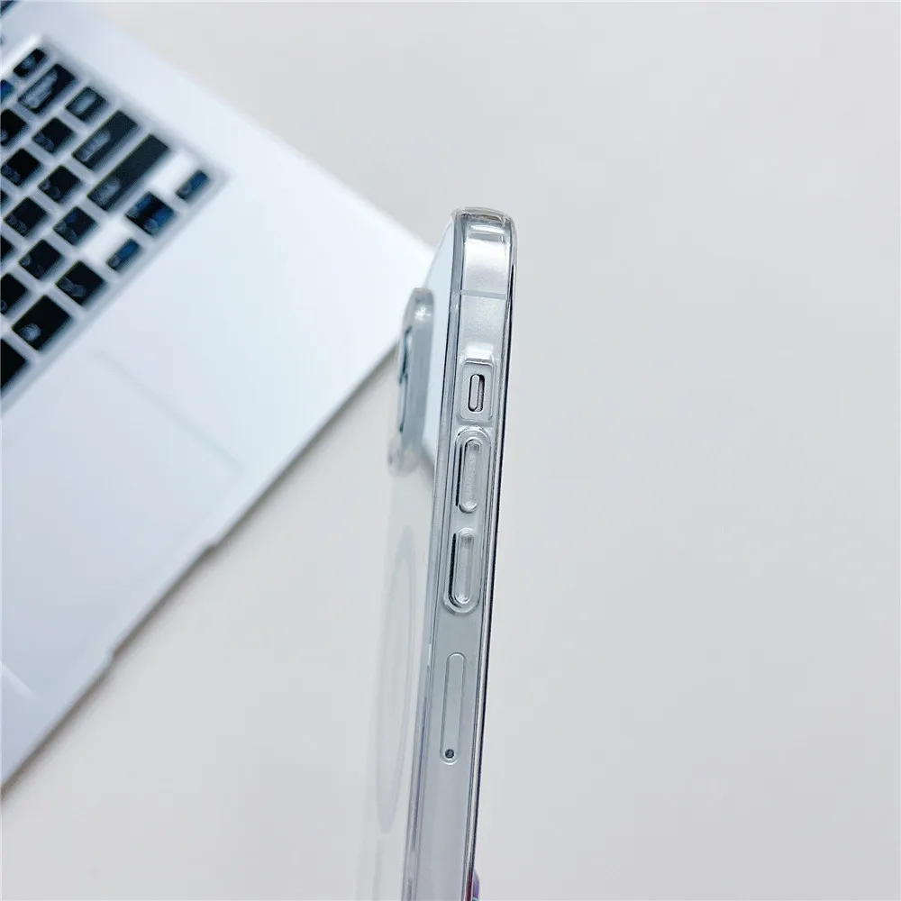 Magnetic Wireless Charging Transparent Phone Case with MagSafe Compatibility