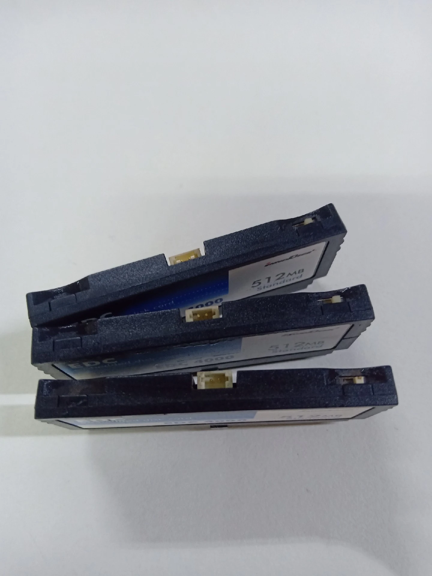 512MB  EDC Ӻ ũ ī, EDC4000 ǥ 40  IDE    ũ