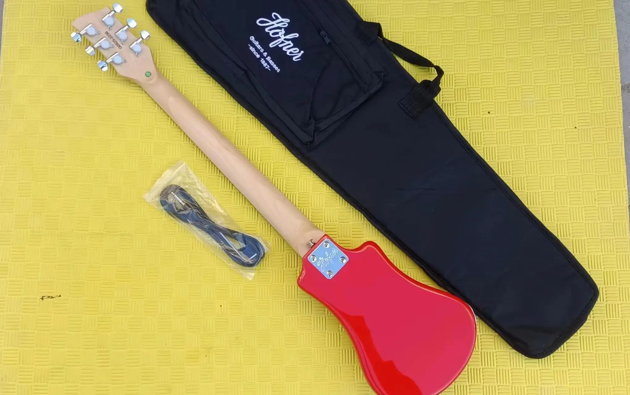 Portable Mini Electric Guitar for Travel,Professional Guitar,Left Handed, Red, Professional String Musical Instrument, Cr