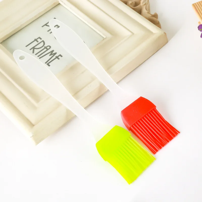 1 Pcs Portable Silicone Oil Brush Grill Oil Brushes Liquid Pastry Kitchen Baking BBQ Tool Kitchen Tools for Outdoor Camping
