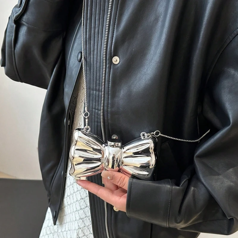 Mini galvanisierte silberne Metall glänzende Schleife Clutch Bag Damen personalisierte Modekette Kosmetik Umhängetasche Münzgeldbörse – Detail 8