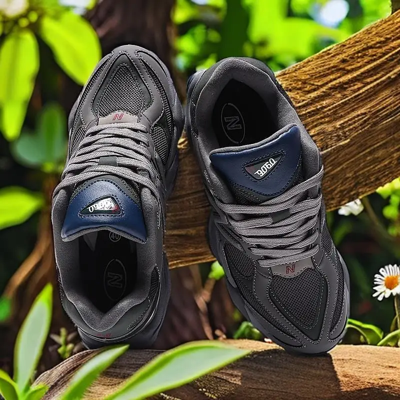 Lightweight Couple Board Shoes 1