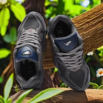 Lightweight Couple Board Shoes 1