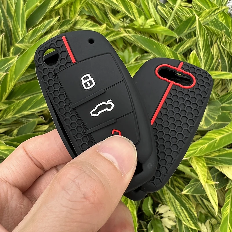 thumbnail image 2 of Car Accessories Faraday Pouch For Car Keys - RFID Signal Blocking Case, Anti -Theft Keyless Car Protector, 6 Colors, 2 Sizes With Hook & Keyring Portable Key Fob Shielding Pouch 2 of 12