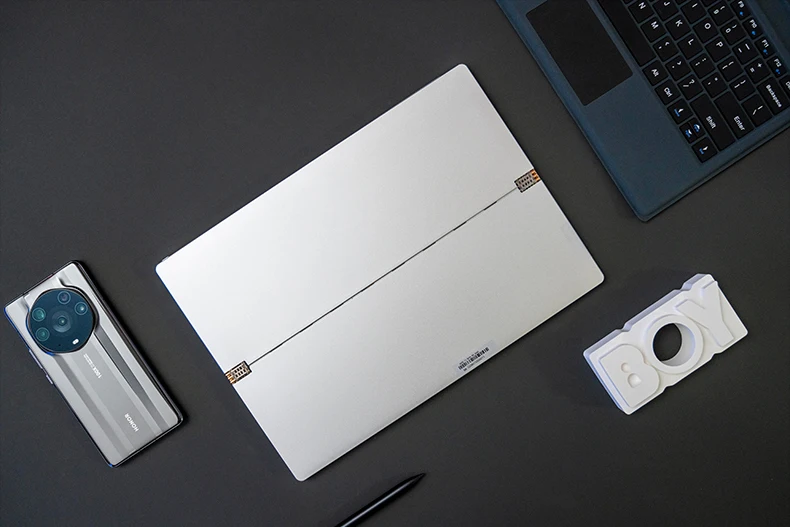 Ultraslim 2-IN-1 Tablet PC, 12th Gen Intel Core i7, 16GB RAM, 512GB SSD, 13