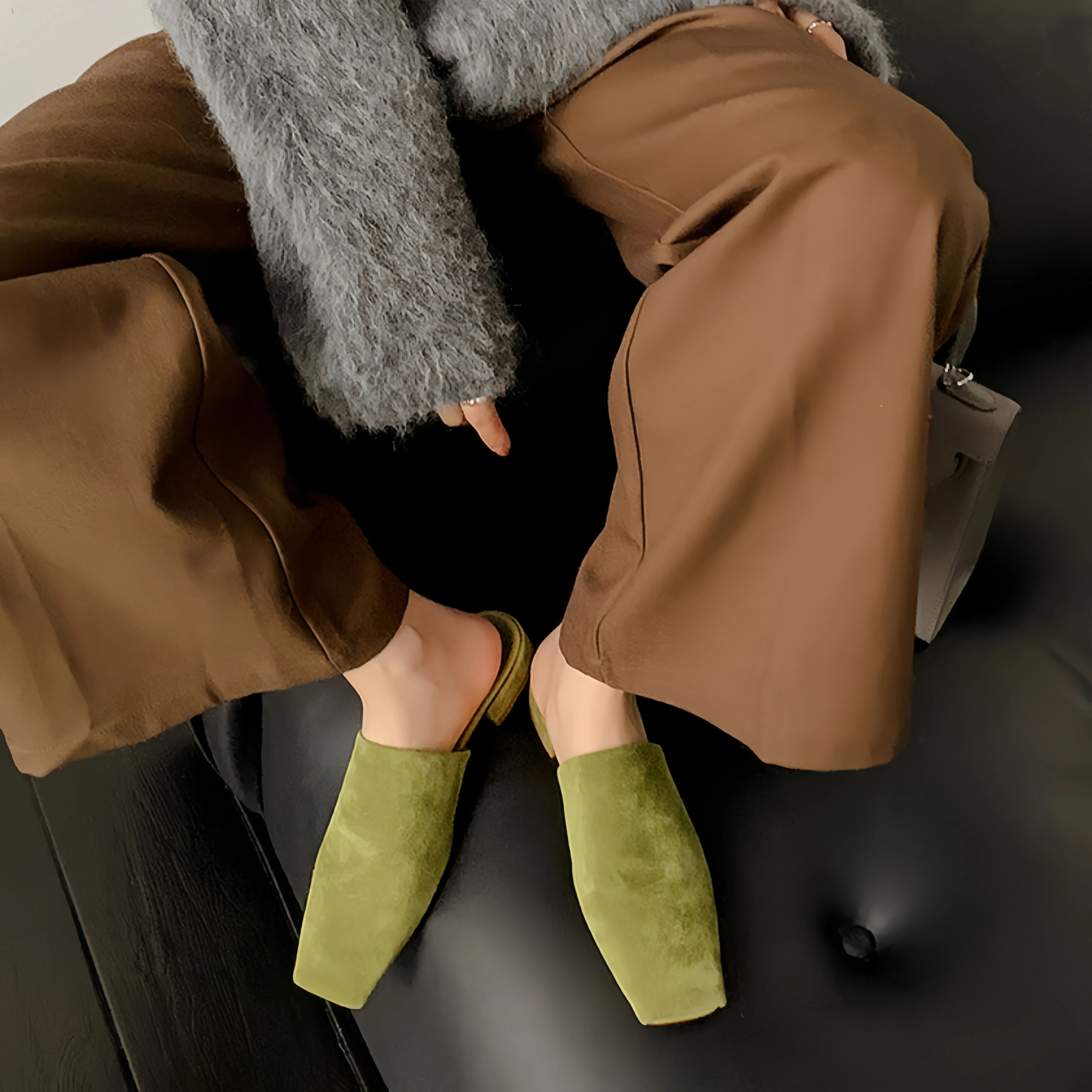 Square headed Muller shoes, women's bag head sandals, summer new flat bottomed outer wearing sandals, women's shoes ﻿