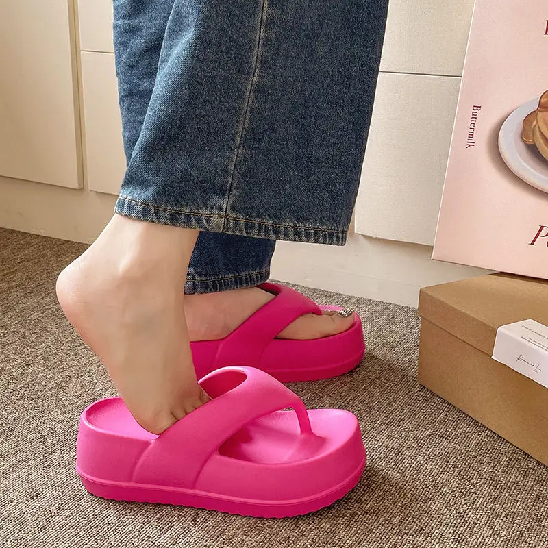 New Thick Flip-flops Women Fashion Platform Sandals Outdoor Women Beach Slipper Home Comfort Women's Summer Sandals 2024