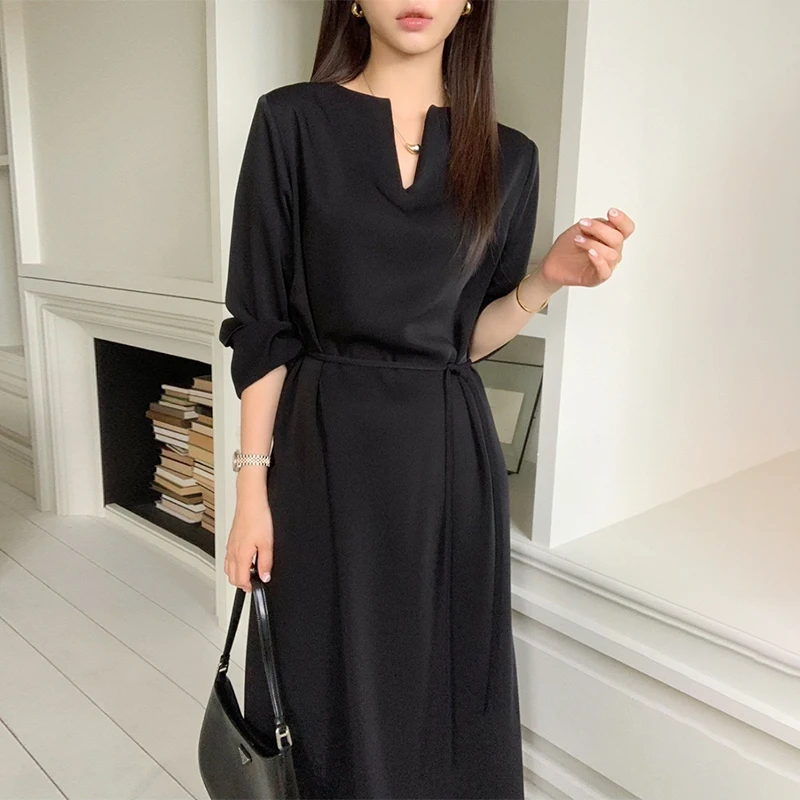우아한 V 넥 타이 업 허리 장착 긴 소매 천연 드레이프 롱 드레스 Chicautumn 여성 프리미엄 드레스