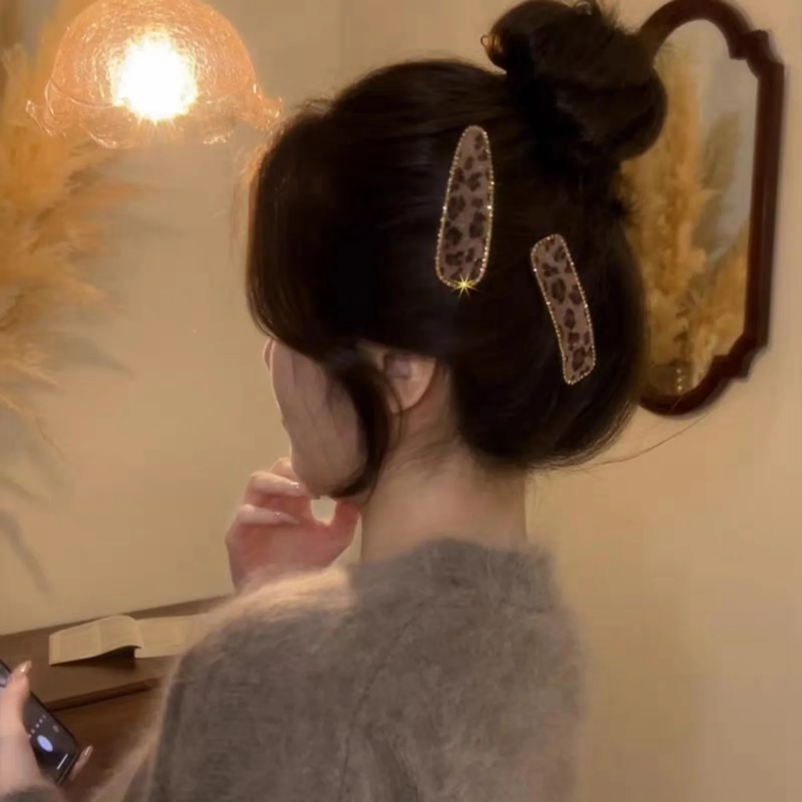 2 Pcs Leopard Print Hair Clip,Sparkly Rhinestone Hair Barrettes, Stylish Animal Print Hair Accessories, Elegant Daily Updo