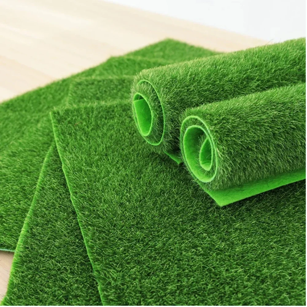 Realistic Artificial Grass Roll-UV Resistant Synthetic Turf for Garden/Balcony/Pets, Easy to Clean Indoor Outdoor Lawn Decor