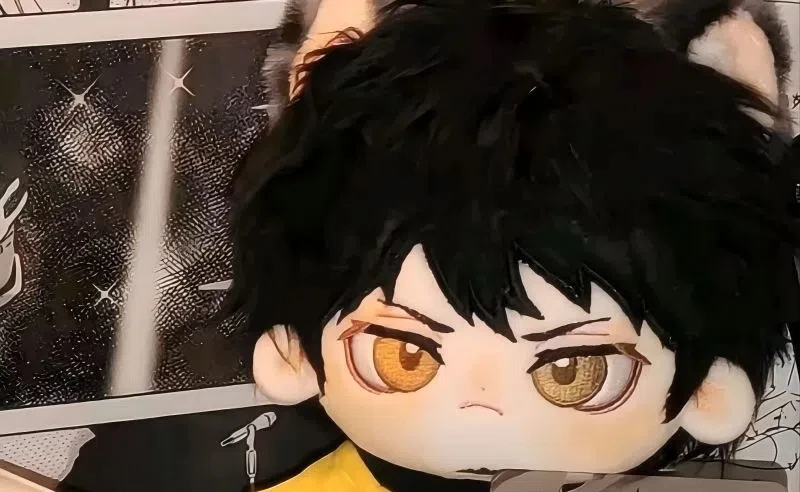 thumbnail image 1 of Muñeco de peluche de 20 cm de Anime ONE PIECE, Trafalgar D. Water Law, para cosplay, muñeco de peluche, muñeco de dibujos animados, almohada de peluche, juguetes, figuras de regalo, 1 of 5