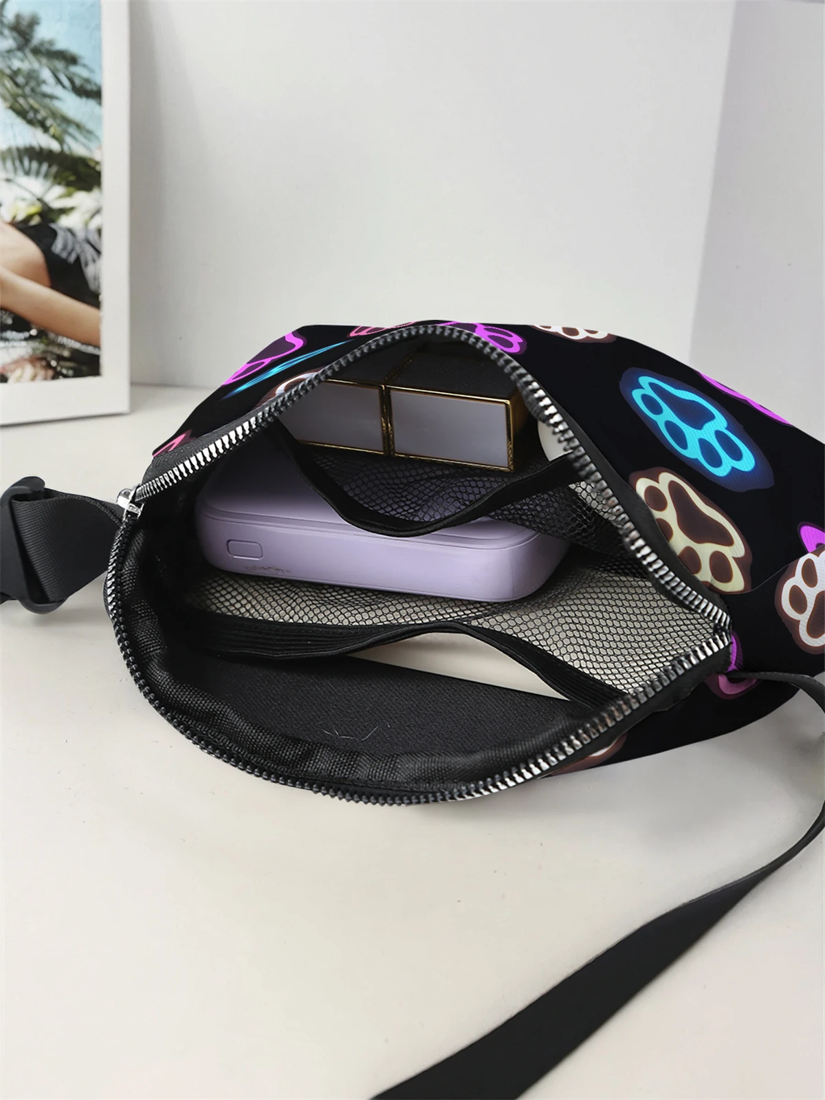 1-piece set, stylish and adjustable paw print pattern crossbody bag, neutral sports waist bag, suitable for running