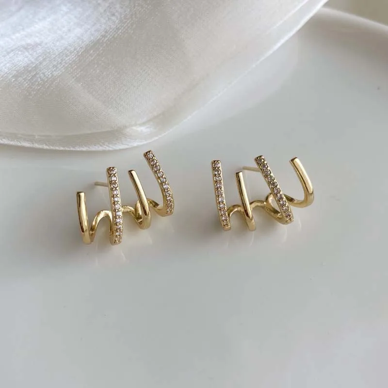 Personalized Rhinestone Claw Stud Earrings Crystal Temperament Jewelry for Women Party Trendy Jewelry