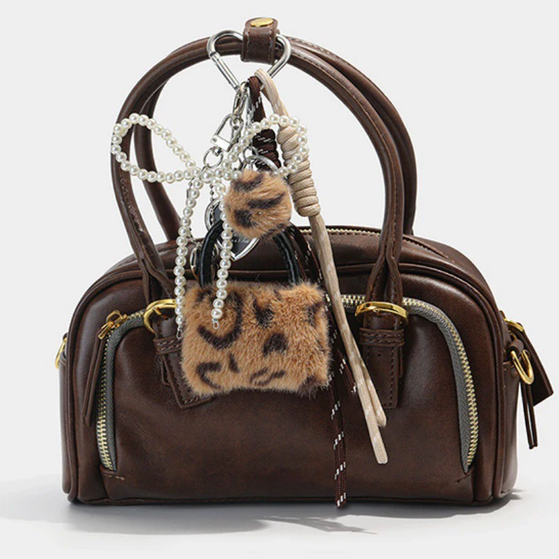 New Fashion Bag Charms Key Chain with Handmade Rope Sporty Style Bag Pendant Plush Decor Casual Trendy Fashion Pendant