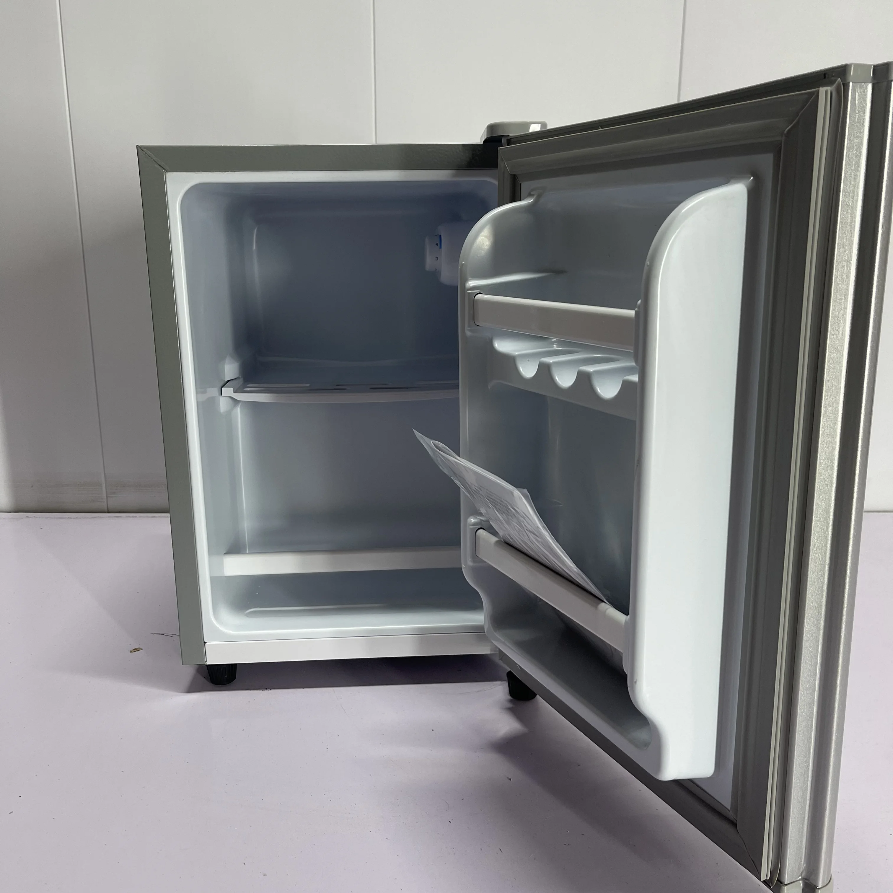 50 Liters Portable Mini Fridge Refrigerator Fashion Small Refrigerators Mini Bar Fridge With for Home Use