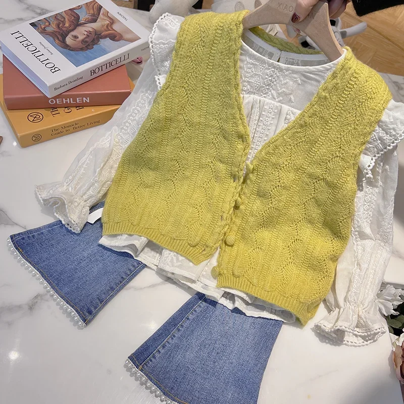Girls Clothes Suit New Little Girl Fashion Style Knitted Waistcoat Childrens Jeans Spring and Autumn Girls Three-piece Set