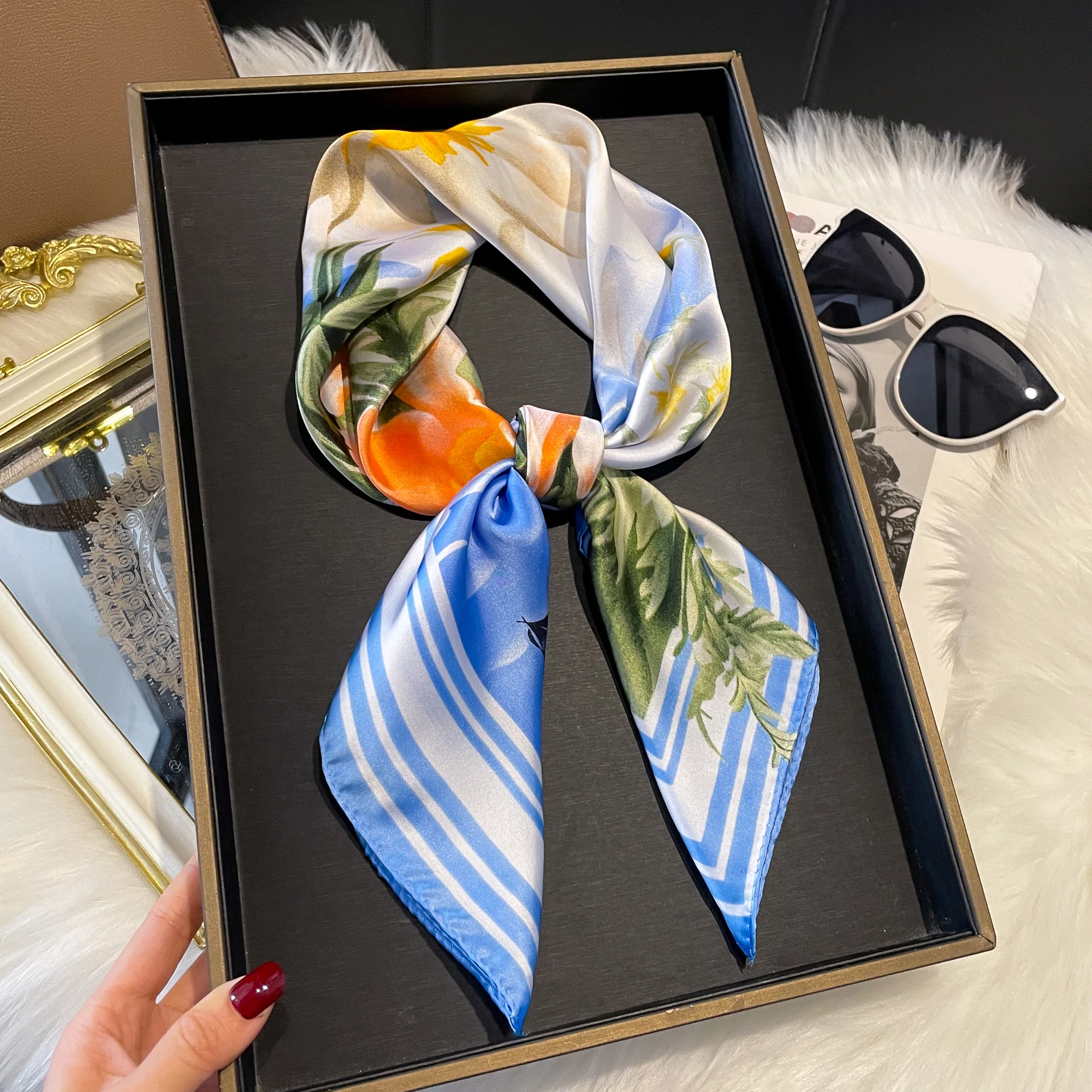 NEW Flower Silk Square Scarf Women Satin Shawl Wrap Hijab Female Hair Band Wrist Luxury Headkerchief 70*70cm Echarpe Bandana