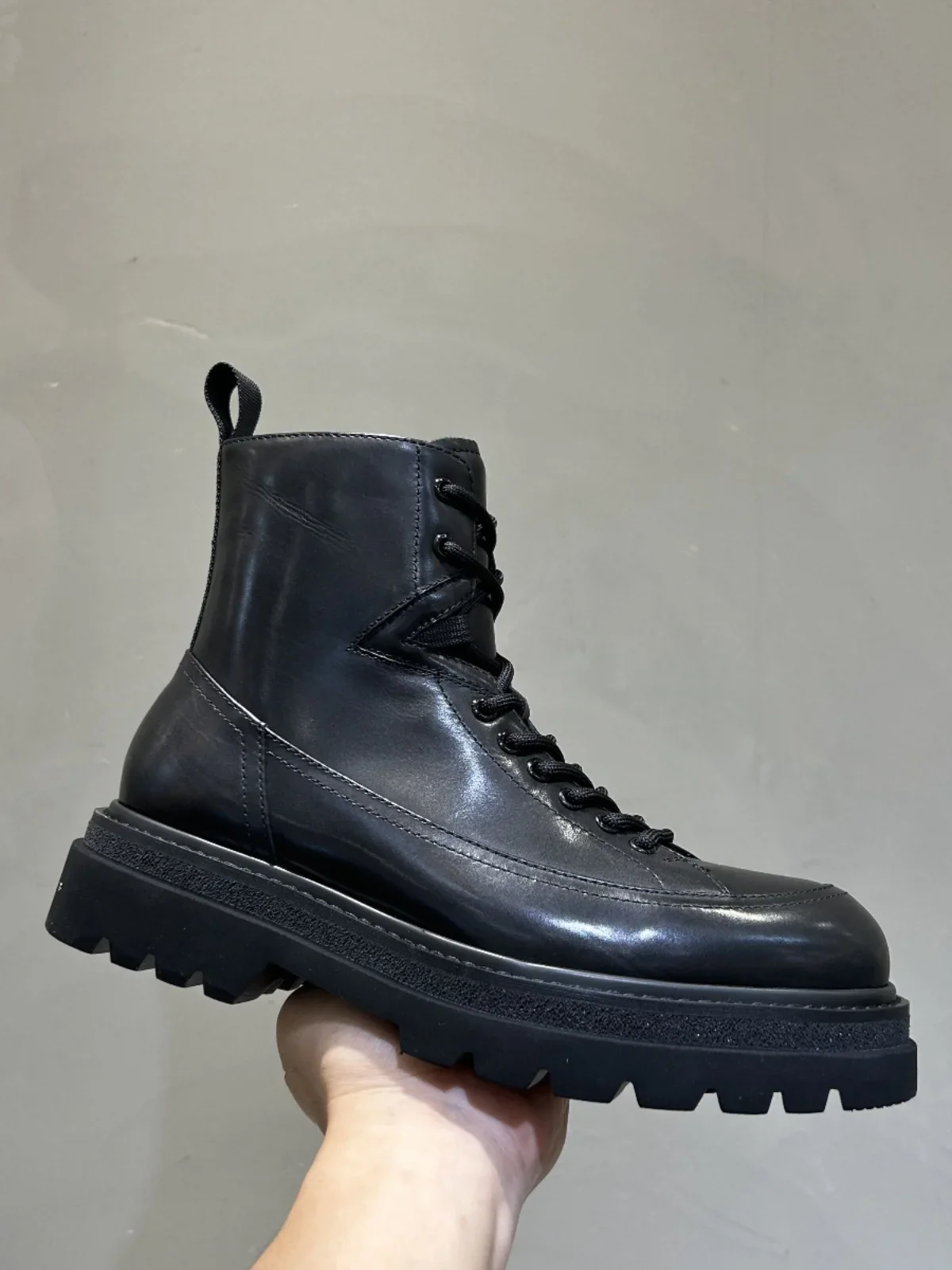 

Autumn and Winter New Men's Leather Shoes Genuine Leather Thick Sole Side Zipper High Top Short Boots