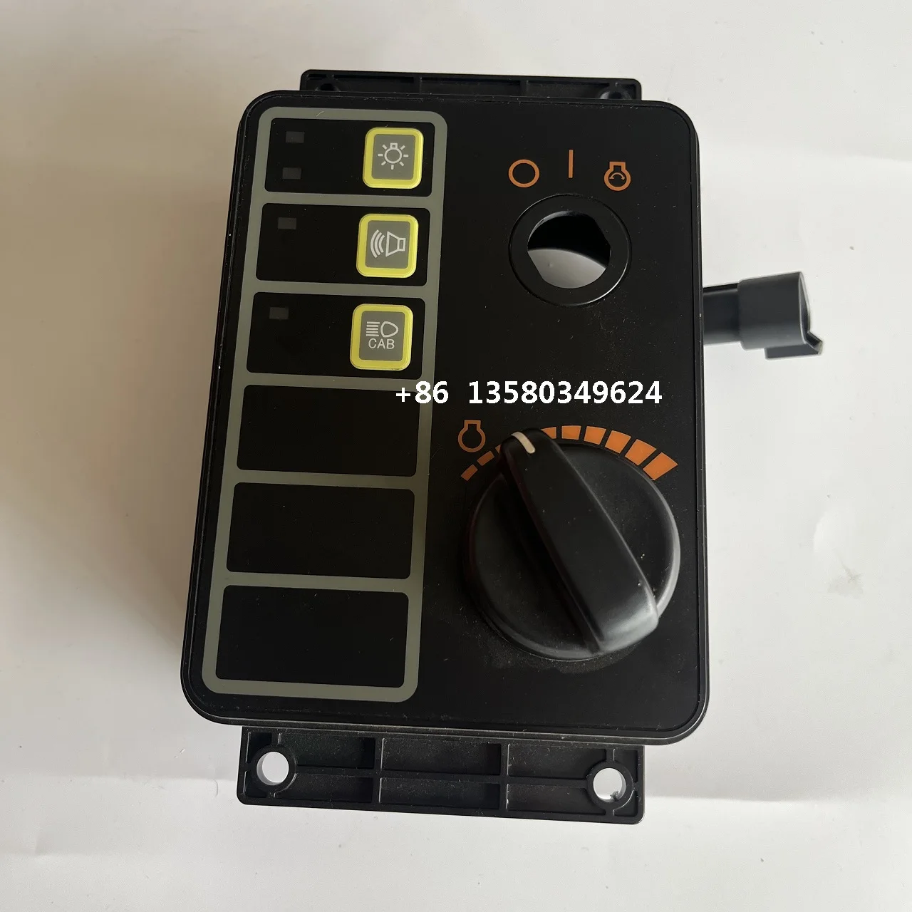 

Excavator Hyun-dai R130/150/225/215/80-7 Throttle Knob Controller Switch Assembly OE:21N8-20506 21N820506 The latest