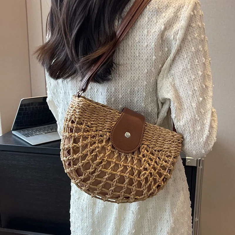 Casual Handwoven Shoulder Crossbody Bag Vacation Hollow Half Moon Straw Beach Phone Bag for Women's Daily Use Work Travel Party
