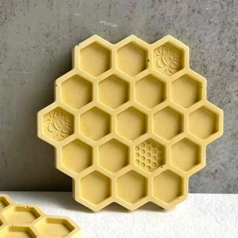 

Honeycomb Silicone Mold Cute Soap Dish Coaster Making Supplies Bees Soap Plaster Ornament Crystal Drop Resin Molds Unique Decor