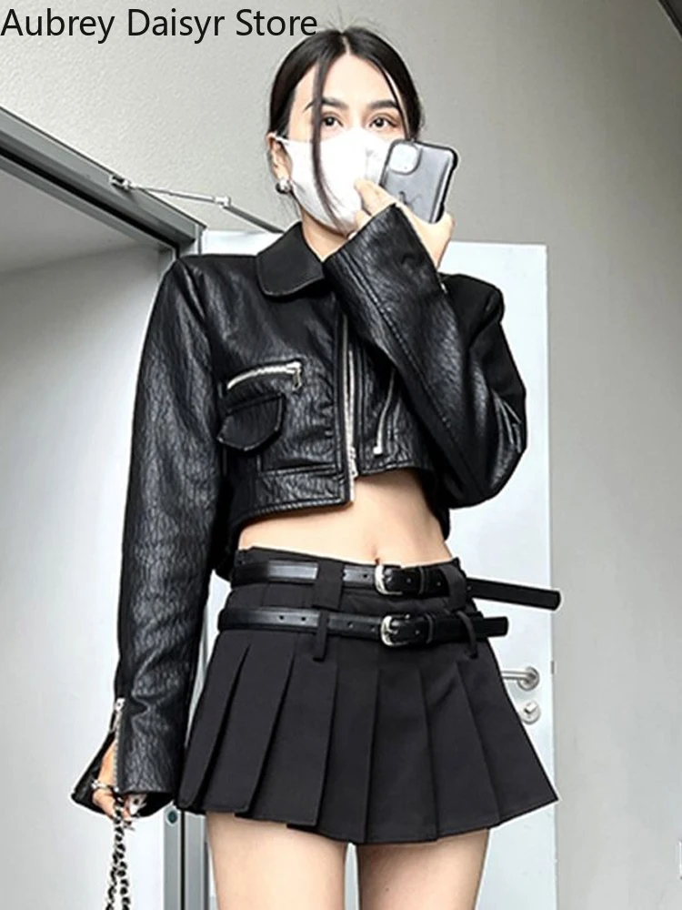 Рисунок 5 - Женская кожаная куртка на молнии