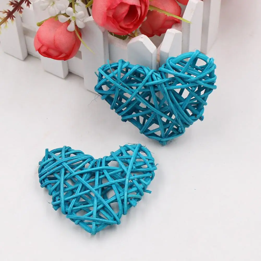 Unique Hanging Widget Durable Rattan Hanging Pendant Eco-friendly Heart Shape Hanging Pendant for Home Pendant Decor 5