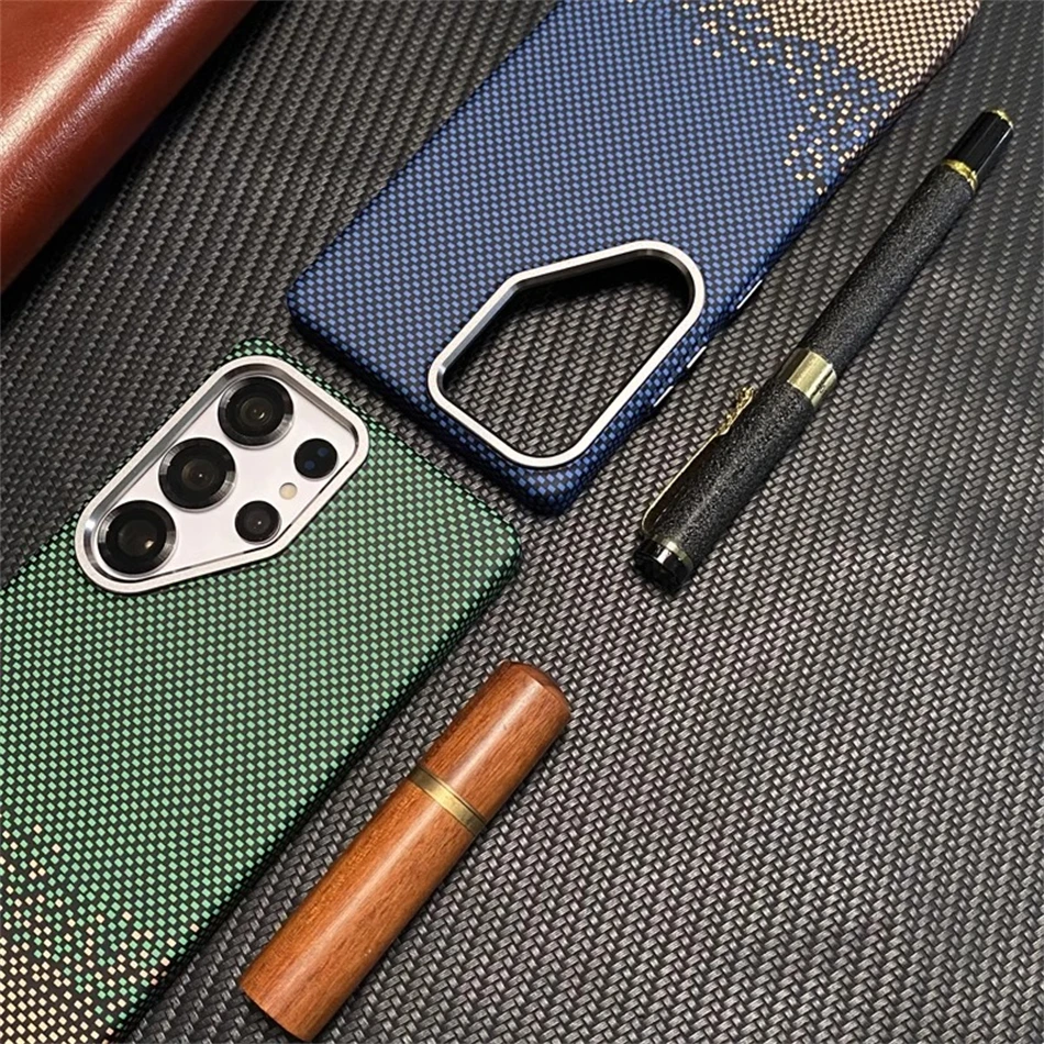Enhanced Carbon Fibre Patterned Magnetic Slim Shockproof Cover